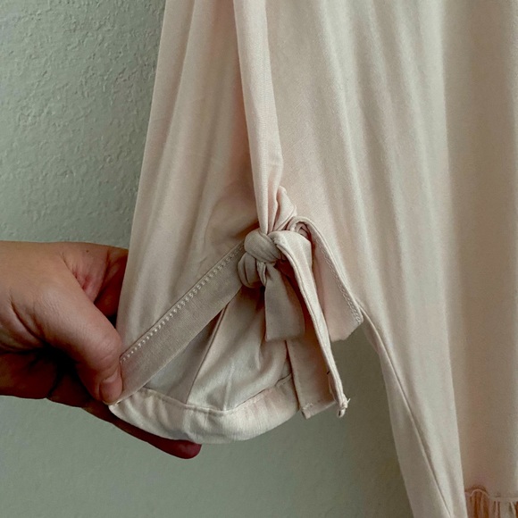 Cold shoulder tie tunic style shirt - Picture 2 of 3